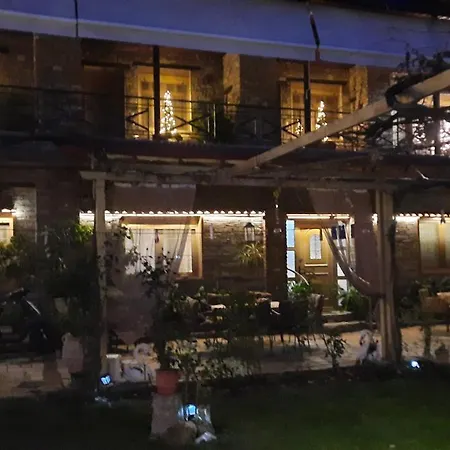 Alojamento de Acomodação e Pequeno-almoço Pansion Anastasia 3*